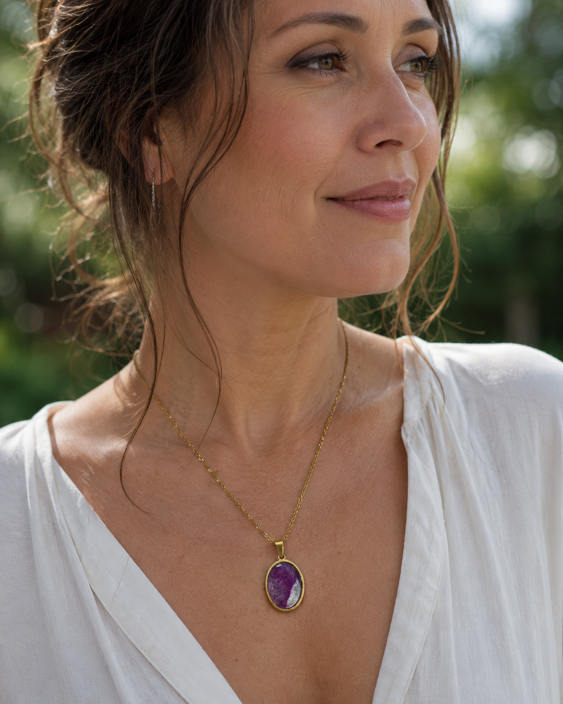 Purple and Pearl White Gold Necklace